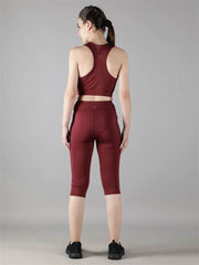 Waylene wine color tracksuit with capri tights, back view on model