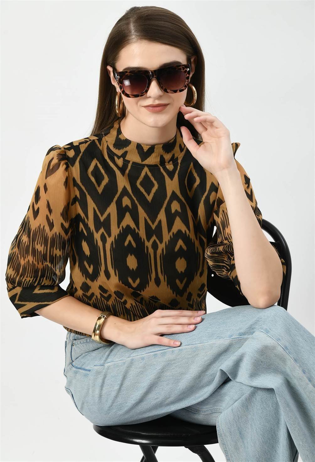 Waylene Peach High-Neck Geometric Print Western Top with Sunglasses